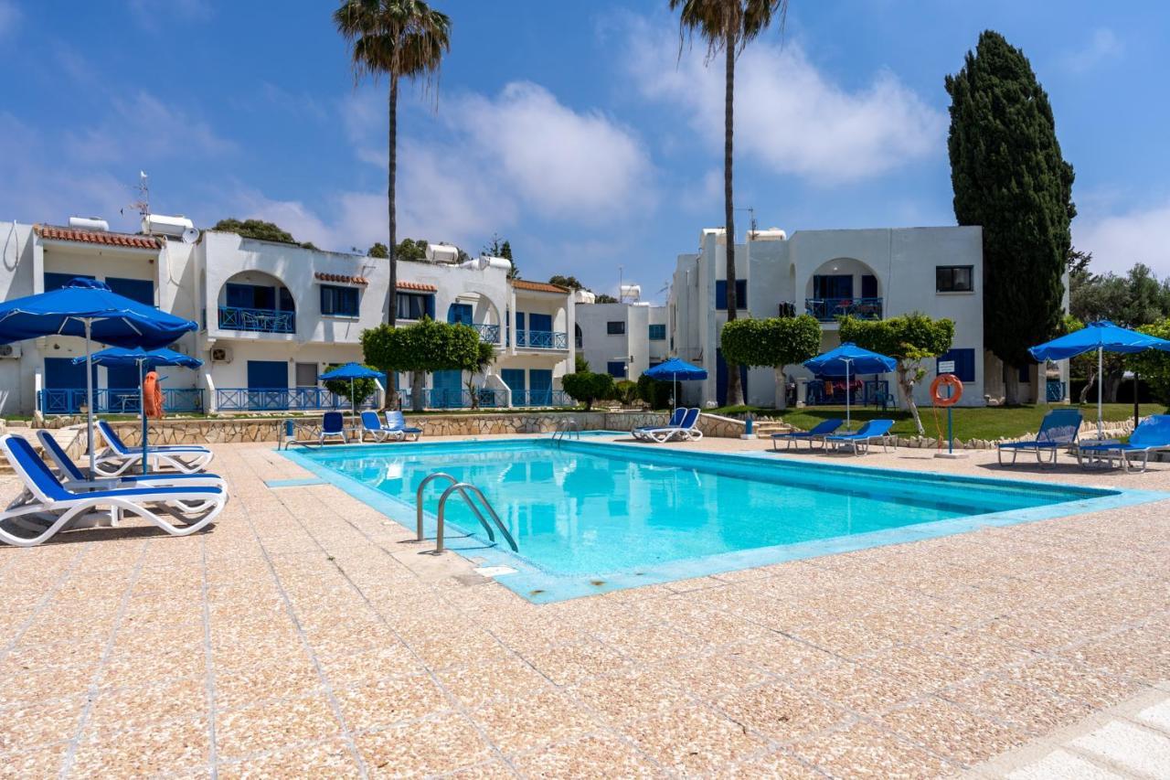 Sea Breeze 1-Br Apt In Pýla Extérieur photo